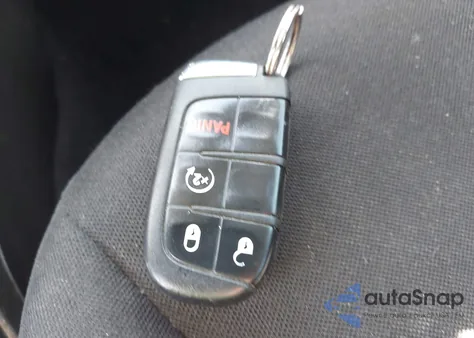 2020 Jeep Renegade Sport 4X4 из США, поврежденный, VIN ZACNJBAB2LPL07390